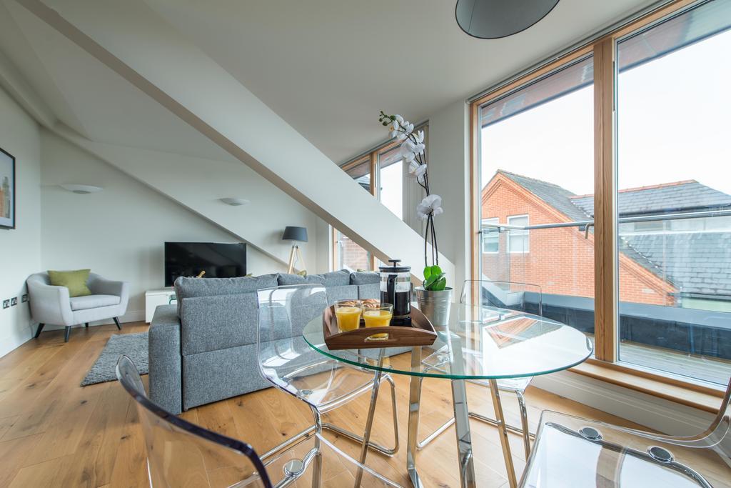 Hampden Apartments - The Elizabeth Уиндзор Екстериор снимка